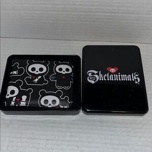 Bi-Fold Wallet SKELANIMALS Chungkee the Panda Poses and Title Logo Black/White